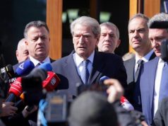 Sali Berisha paraqitet në SPAK dhe flet për mediat